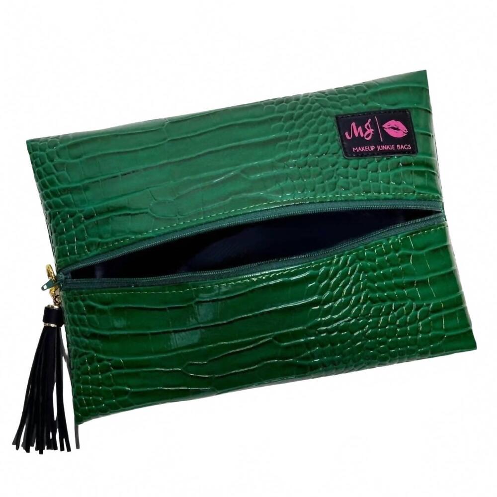 NEW MAKEUP JUNKIE women's lay flat cosmetic bag in lush gator